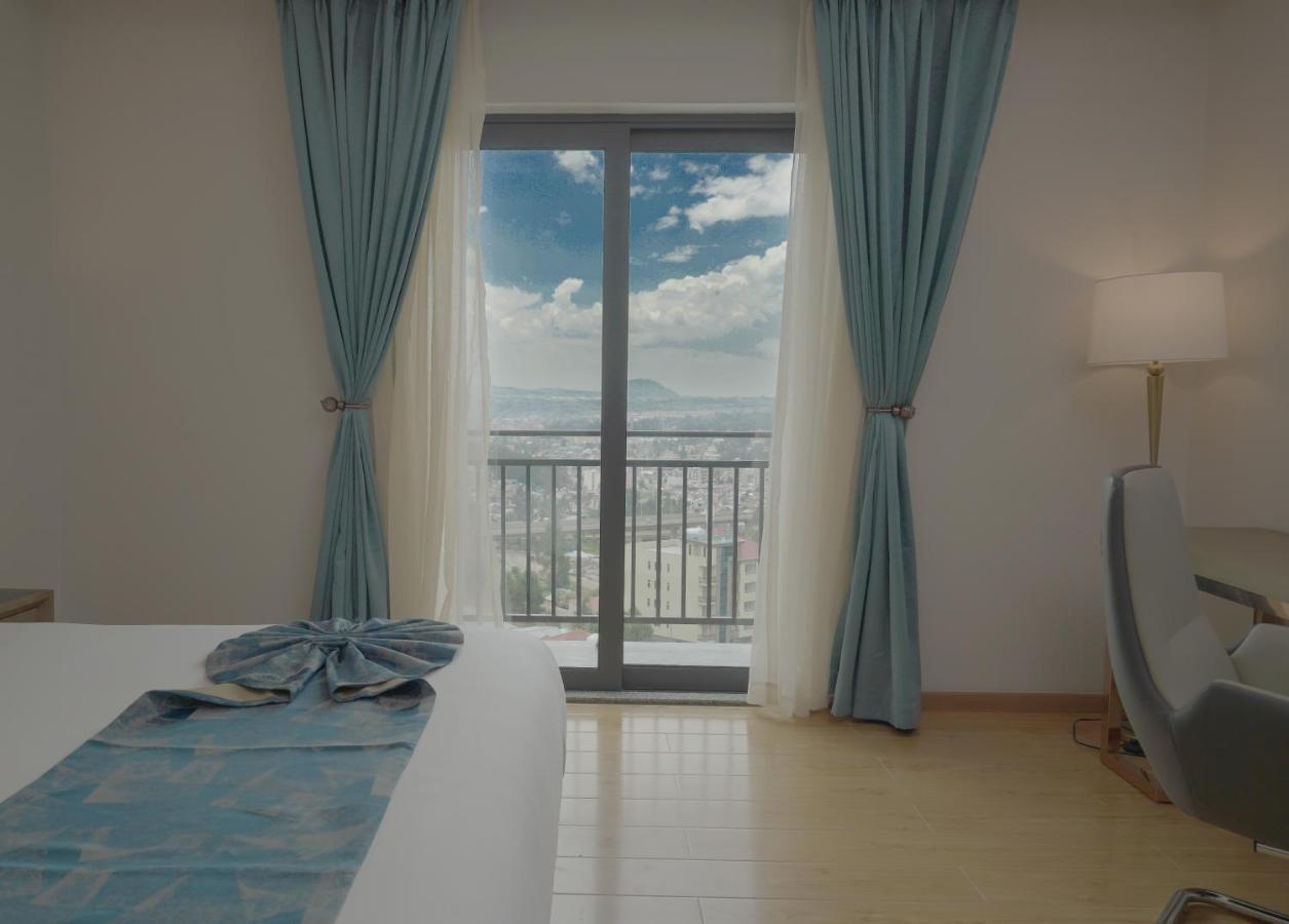 Stay Easy Plus Hotel 亚的斯亚贝巴 外观 照片